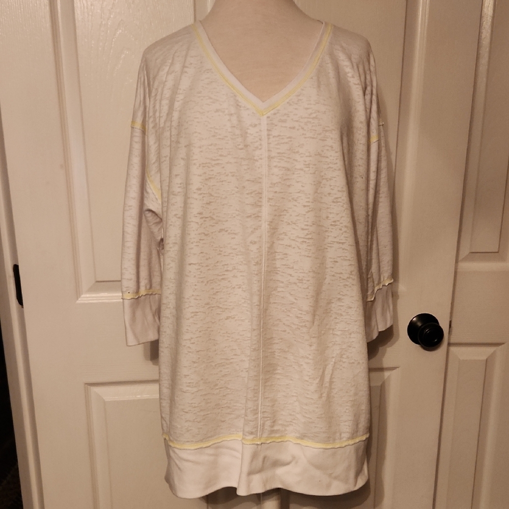 LB Active Cream V-Neck Lightweight Sweatshirt with Yellow Trim